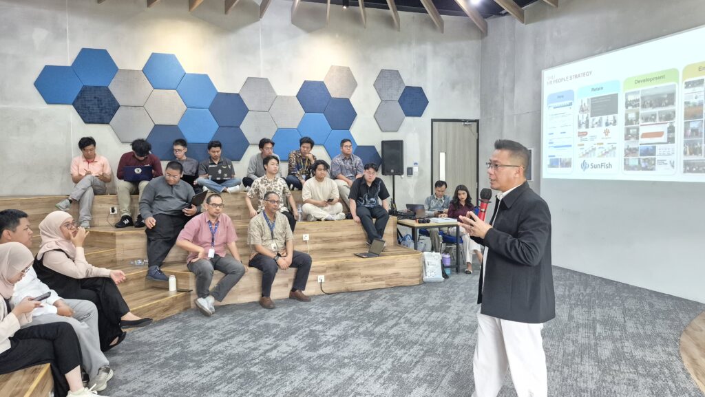 kuliah tamu Digital Commerce & Supply Chain